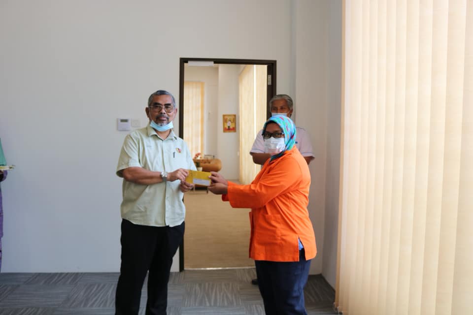 SUMBANGAN KEPADA ANAK - ANAK YATIM, KAKITANGAN MAJLIS BANDARAYA SEREMBAN