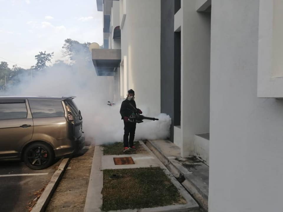 AKTIVITI KAWALAN DEMAM DENGGI DALAM KAWASAN MBS