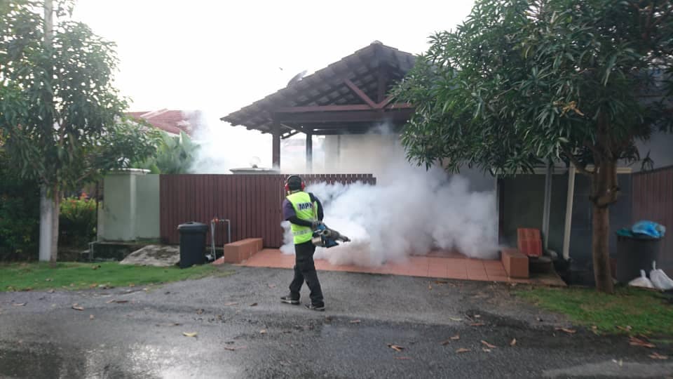 AKTIVITI KAWALAN DEMAM DENGGI DALAM KAWASAN MBS