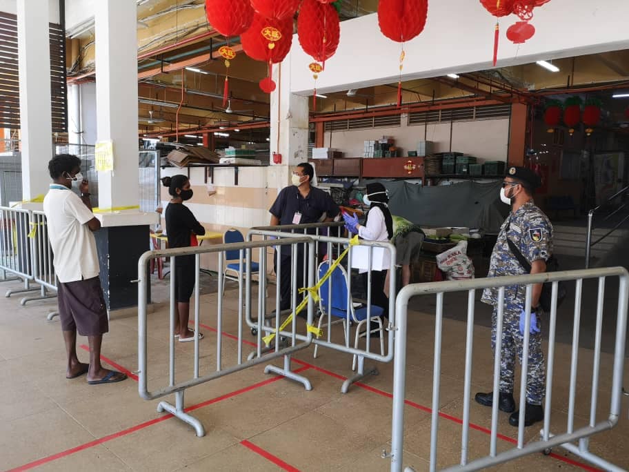 OPERASI PEMERIKSAAN SUHU & PEMATUHAN PEMAKAIAN PPE