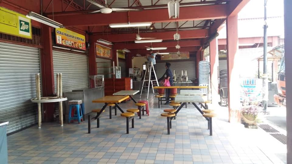 TINDAKAN PEMBERSIHAN KE ATAS GERAI-GERAI MILIK MBS