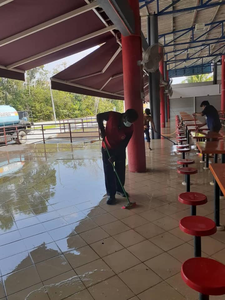 PEMBERSIHAN BAZAR RAKYAT NILAI 