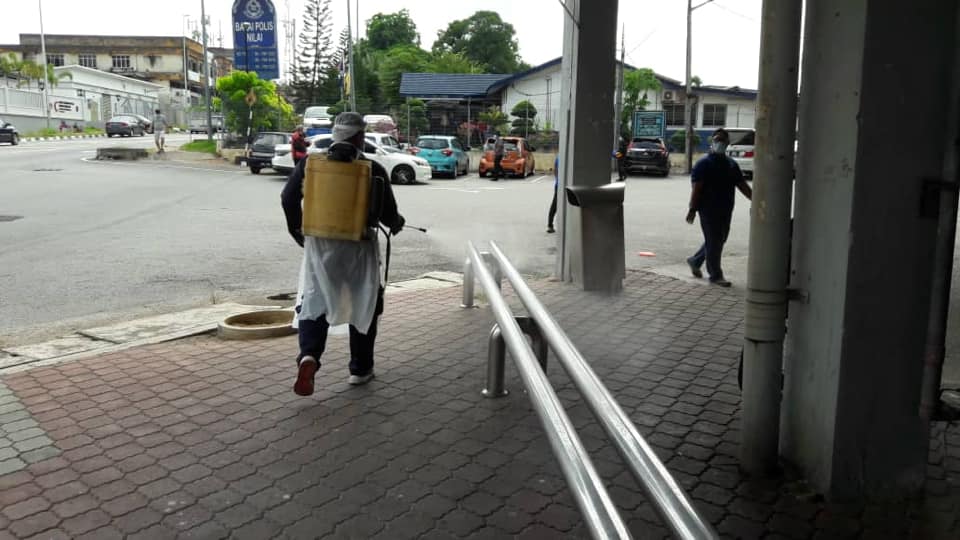 PEMBERSIHAN DAN DISINFEKSI KAWALAN NOVEL CORONAVIRUS COVID -19