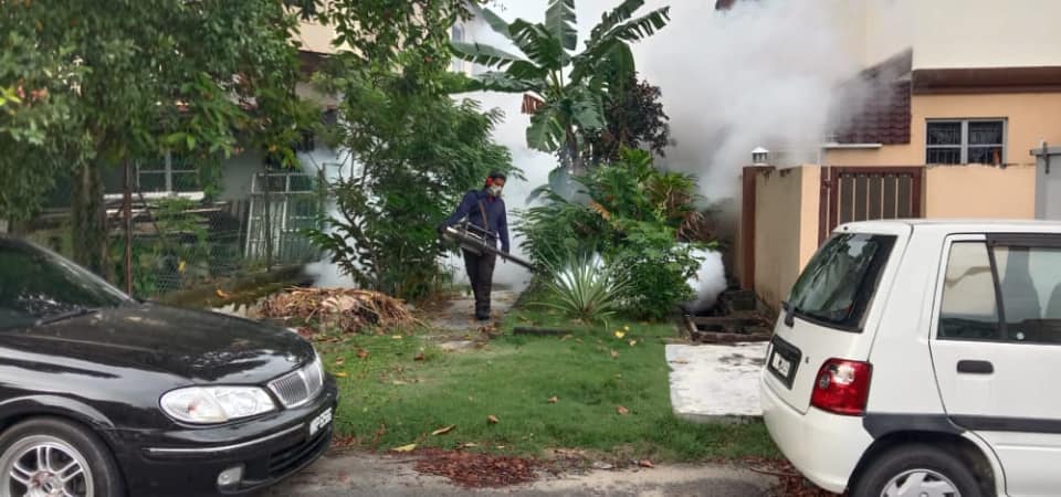 AKTIVITI KAWALAN DEMAM DENGGI DALAM KAWASAN MBS