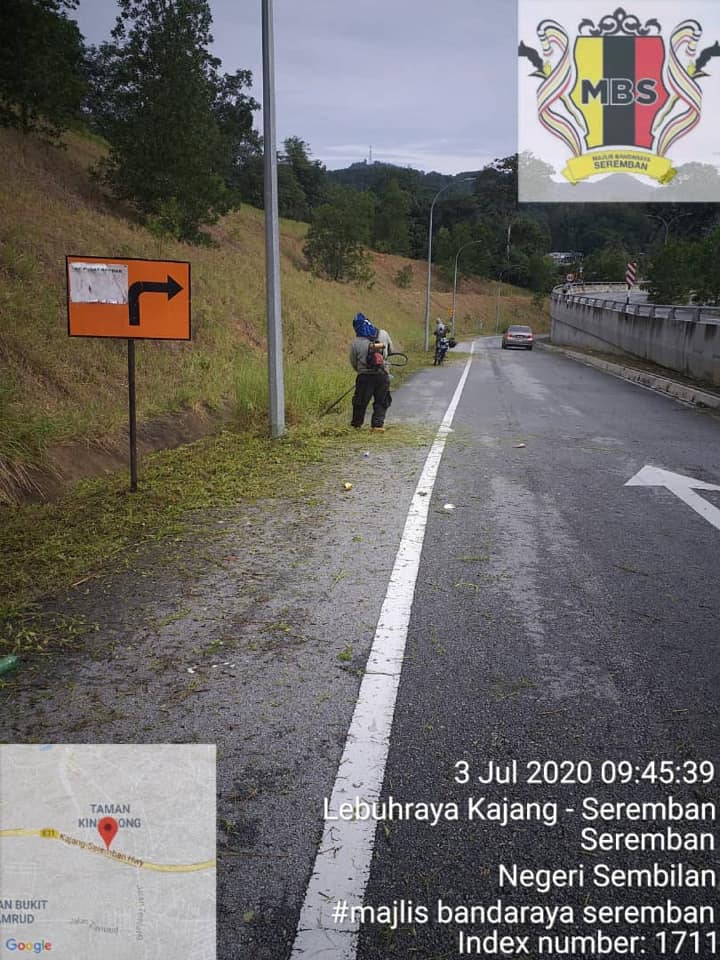 KERJA-KERJA PEMOTONGAN RUMPUT