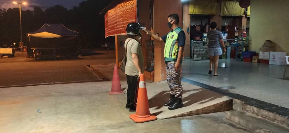 OPERASI PEMERIKSAAN SUHU & PEMATUHAN JARAK SOSIAL