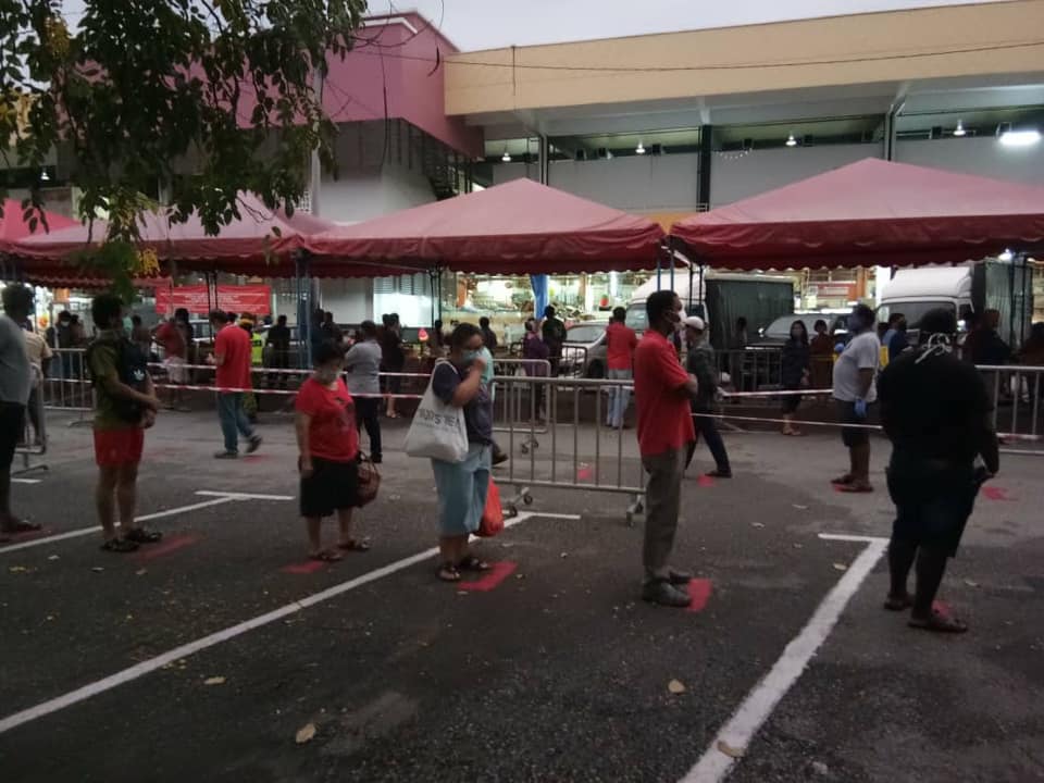 OPERASI PEMERIKSAAN SUHU & PEMATUHAN JARAK SOSIAL