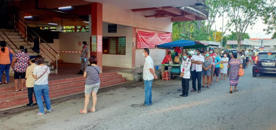 OPERASI PEMERIKSAAN SUHU & PEMATUHAN JARAK SOSIAL