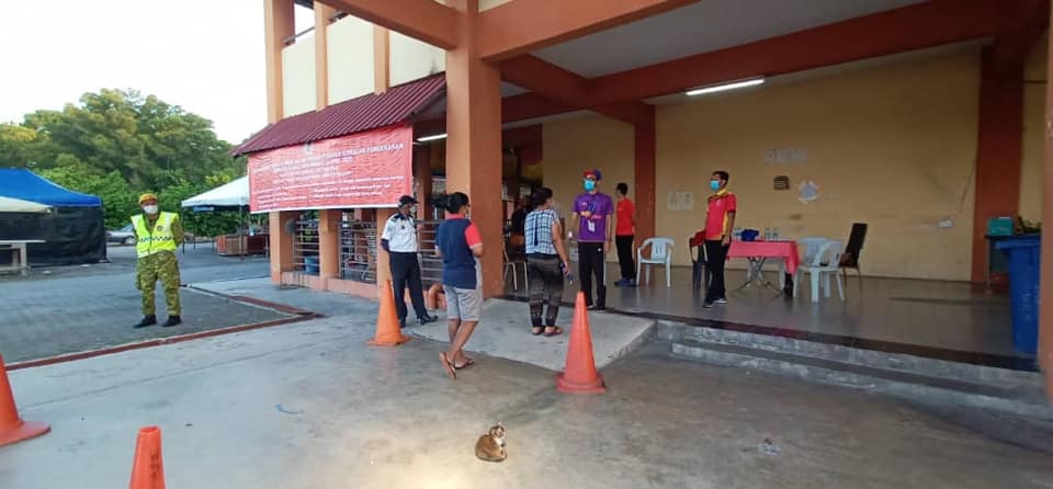 OPERASI PEMERIKSAAN SUHU & PEMATUHAN JARAK SOSIAL