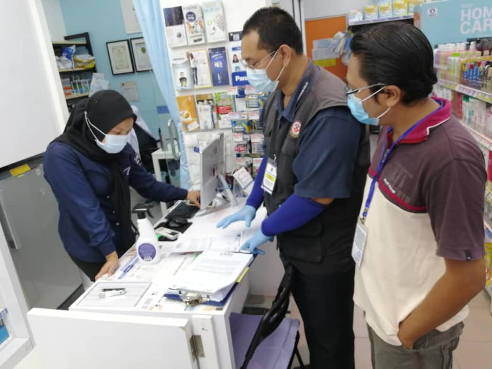 PEMANTAUAN & PEMATUHAN PENUTUPAN PREMIS