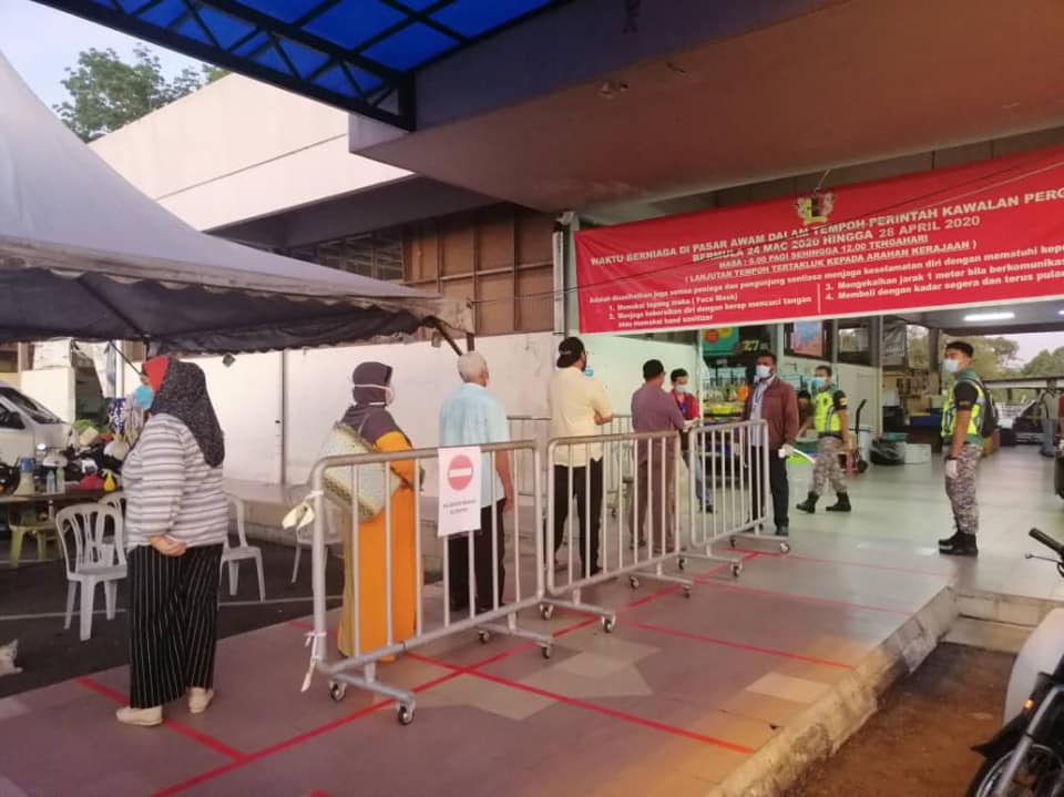 OPERASI PEMERIKSAAN SUHU & PEMATUHAN JARAK SOSIAL