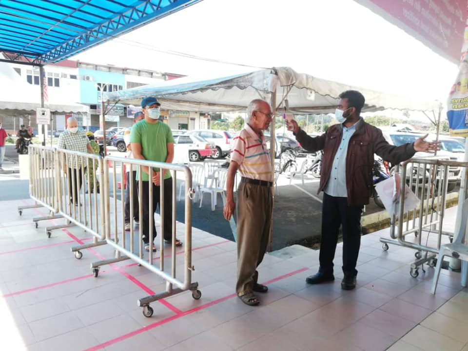 OPERASI PEMERIKSAAN SUHU & PEMATUHAN JARAK SOSIAL