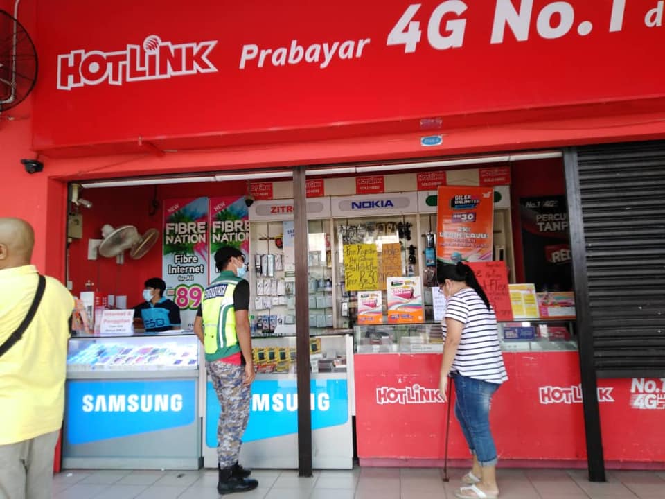 PEMANTAUAN PEMATUHAN PERINTAH KAWALAN PERGERAKAN DI PREMIS PERNIAGAAN