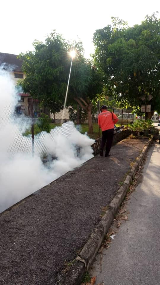 AKTIVITI KAWALAN DEMAM DENGGI DALAM KAWASAN MBS