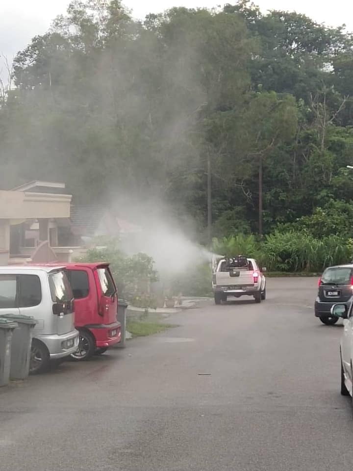 AKTIVITI KAWALAN DEMAM DENGGI DALAM KAWASAN MBS