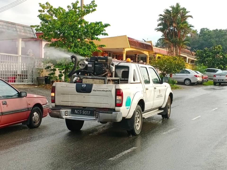 AKTIVITI KAWALAN DEMAM DENGGI DALAM KAWASAN MBS