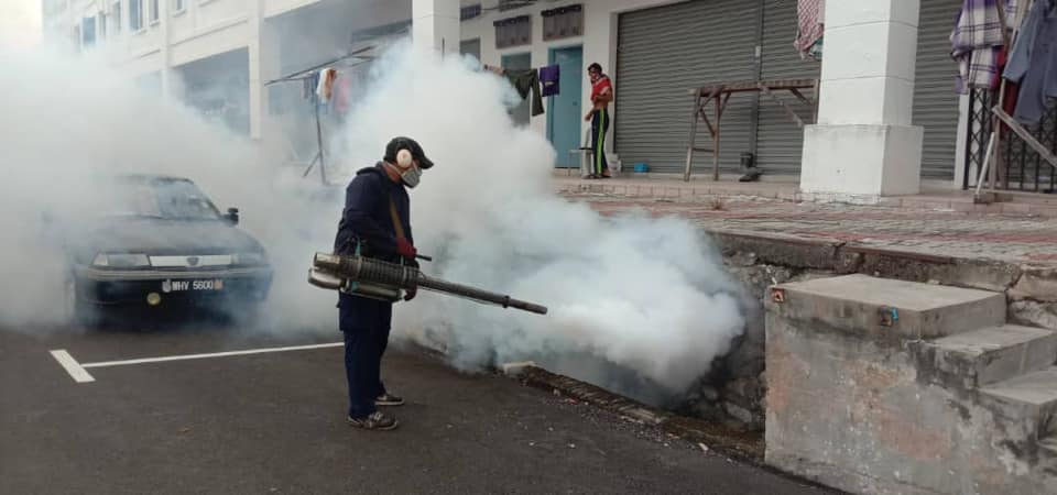 AKTIVITI KAWALAN DEMAM DENGGI DALAM KAWASAN MBS