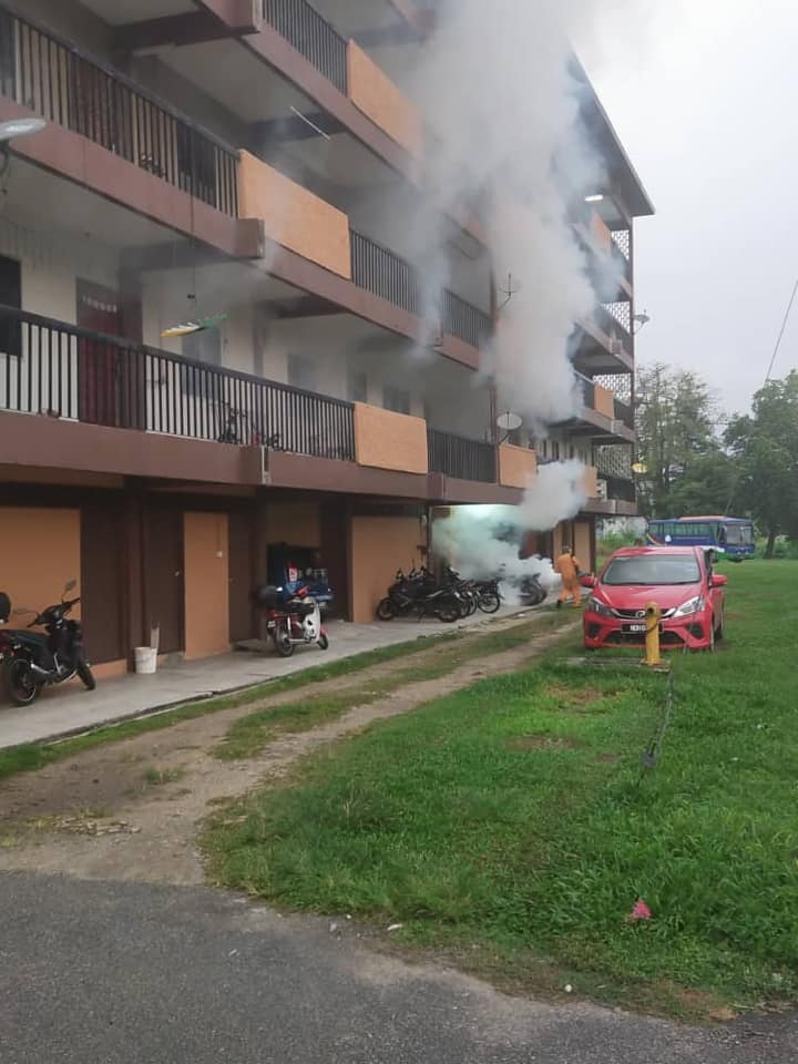 AKTIVITI KAWALAN DEMAM DENGGI DALAM KAWASAN MBS