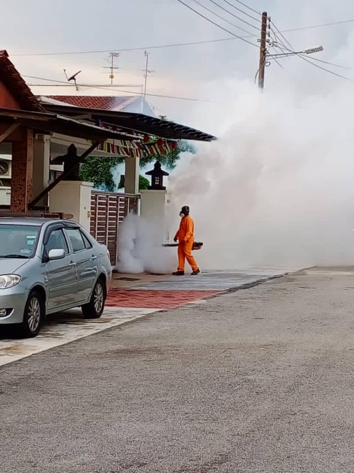 AKTIVITI KAWALAN DEMAM DENGGI DALAM KAWASAN MBS