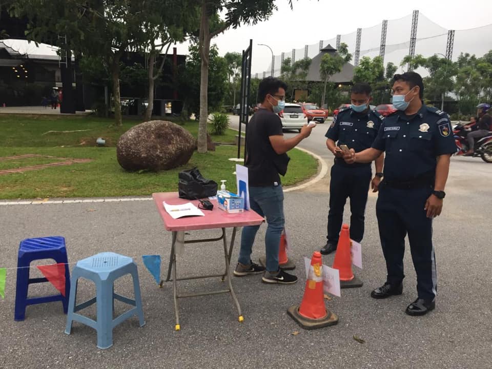 PEMANTAUAN CAR BOOTH SALE DALAM KAWASAN MBS 