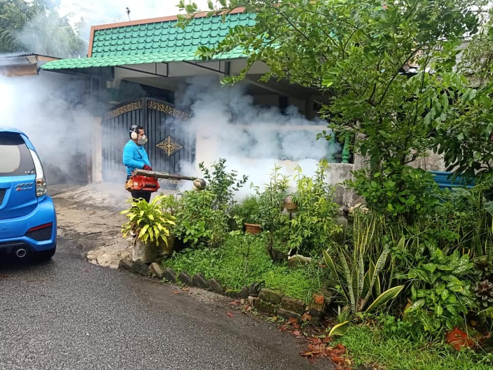 AKTIVITI KAWALAN DEMAM DENGGI DALAM KAWASAN MBS