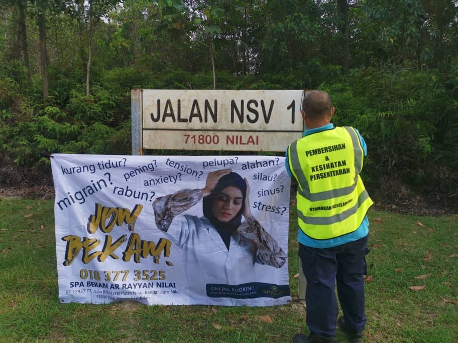 KERJA-KERJA MENURUNKAN POSTER, BUNTING, BANNER HARAM & TAMAT TEMPOH 