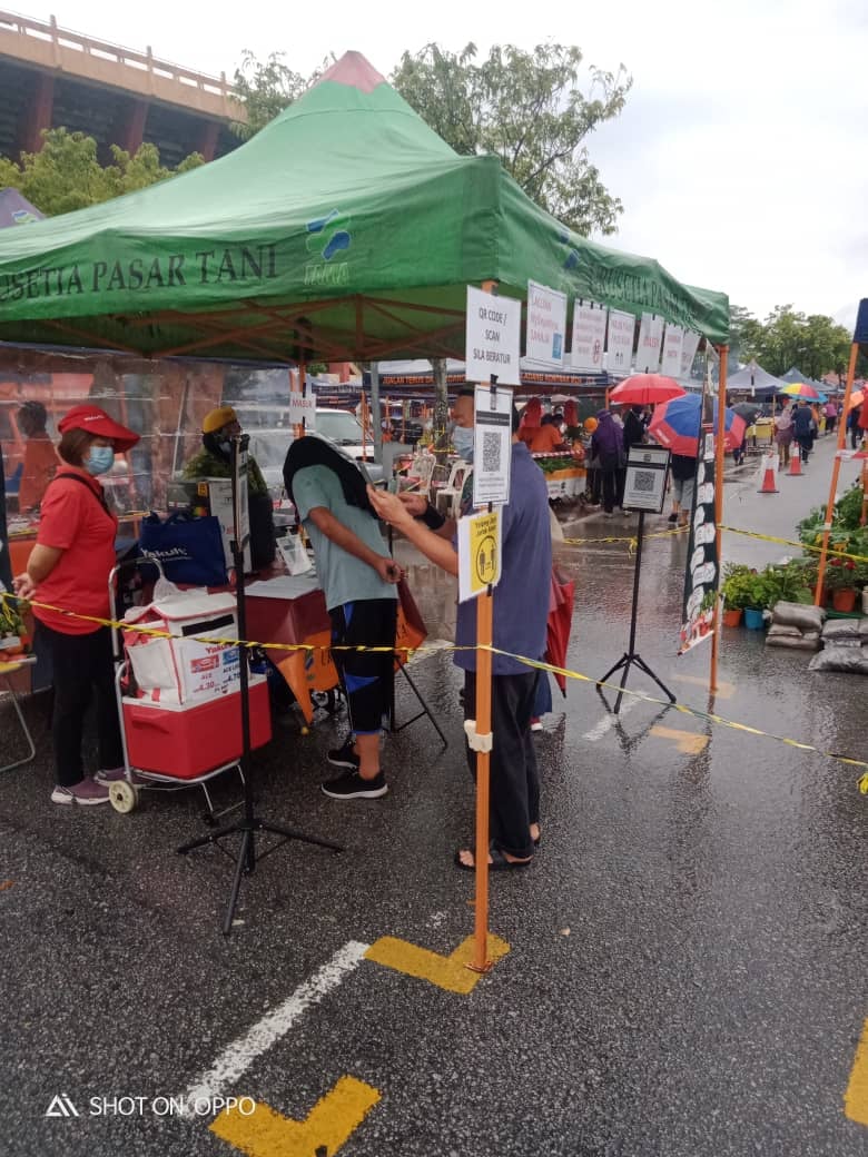 PASAR TANI STADIUM PAROI (FAMA)