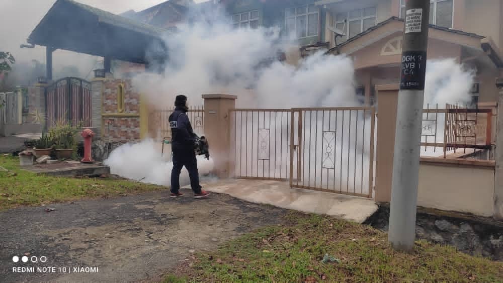 AKTIVITI KAWALAN DEMAM DENGGI DALAM KAWASAN MBS