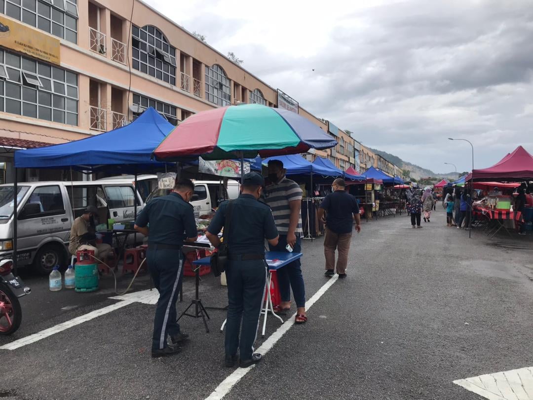 PASAR MALAM NILAI PERDANA