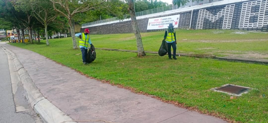 PERSIARAN FOREST HEIGHTS