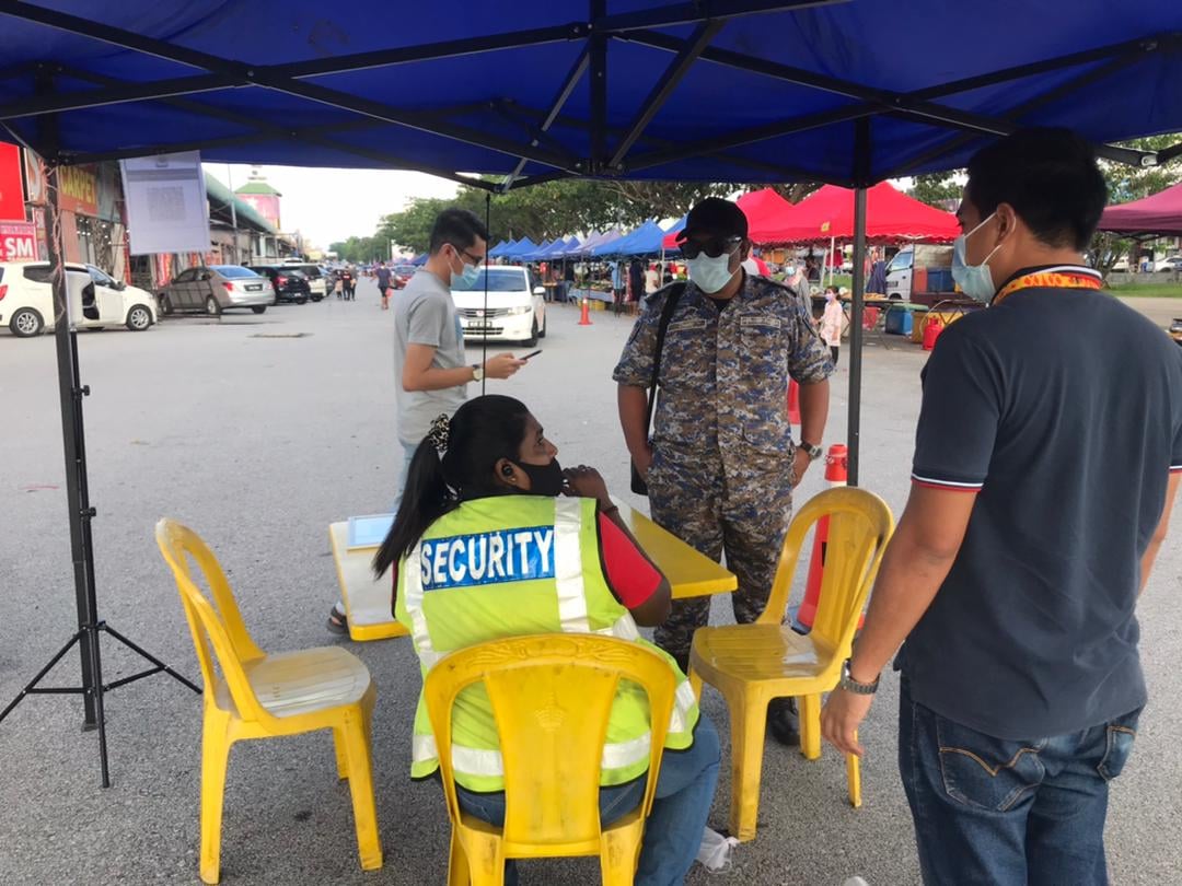 PASAR MALAM PELANCONGAN NILAI 3
