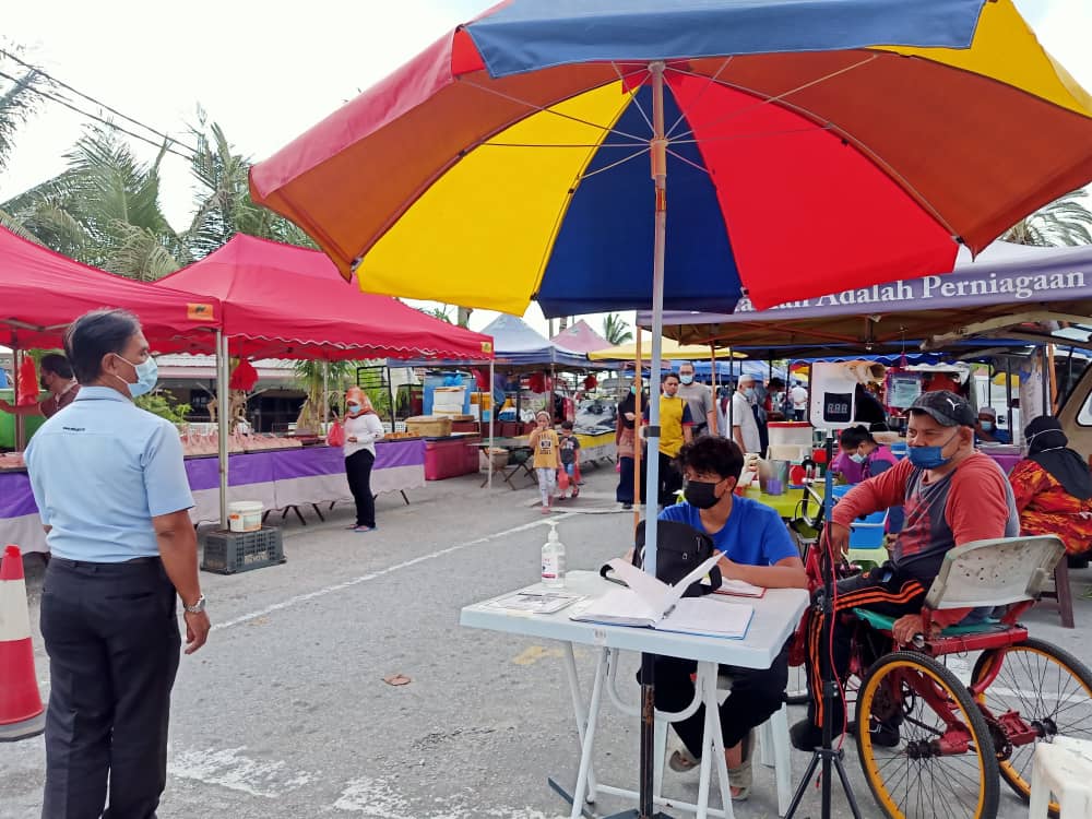 PASAR MALAM TAMAN AMPANGAN