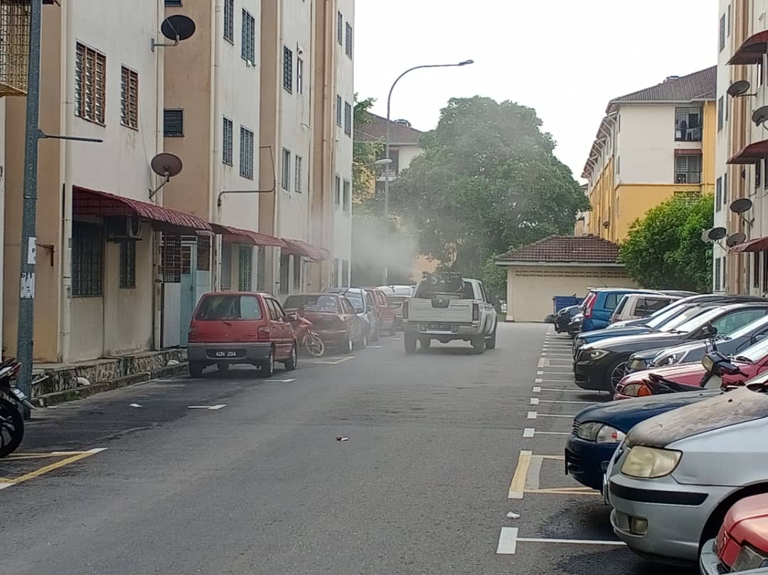 AKTIVITI KAWALAN DEMAM DENGGI DALAM KAWASAN MBS