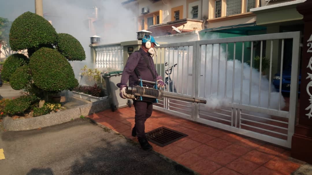 AKTIVITI KAWALAN DEMAM DENGGI DALAM KAWASAN MBS