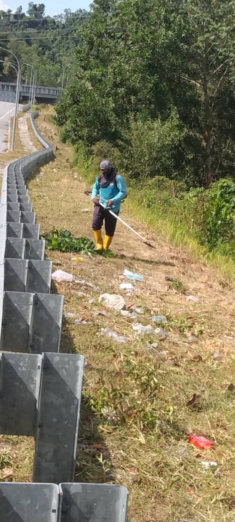  KERJA-KERJA PEMBERSIHAN KAWASAN