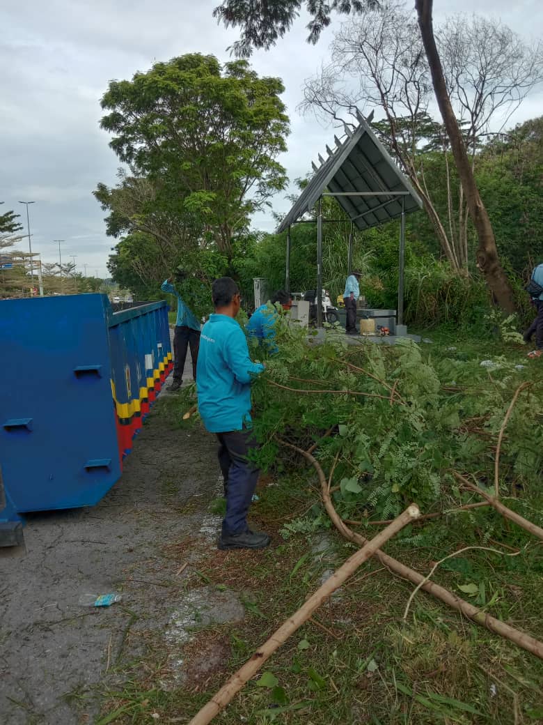 KERJA-KERJA PEMBERSIHAN ADUAN AWAM