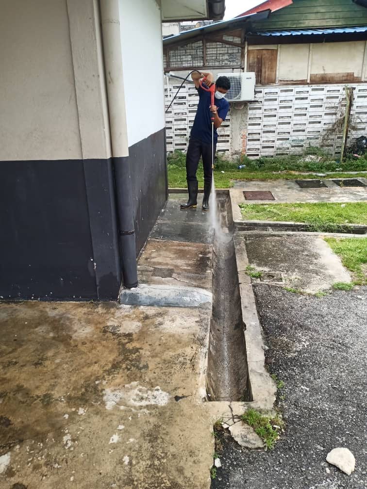 TANDAS AWAM PASAR MANTIN