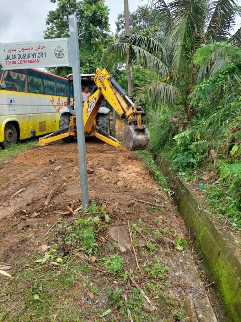  KERJA-KERJA PEMBERSIHAN ADUAN AWAM