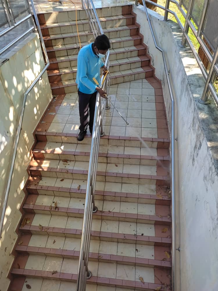 TEROWONG PEJALAN KAKI KTM - TERMINAL 1, SEREMBAN.