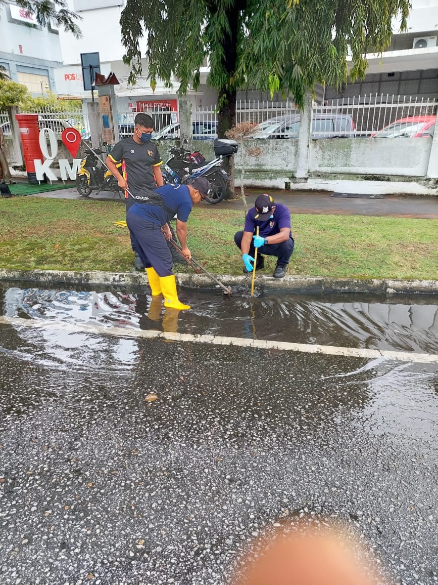 KERJA-KERJA PEMBERSIHAN ADUAN AWAM