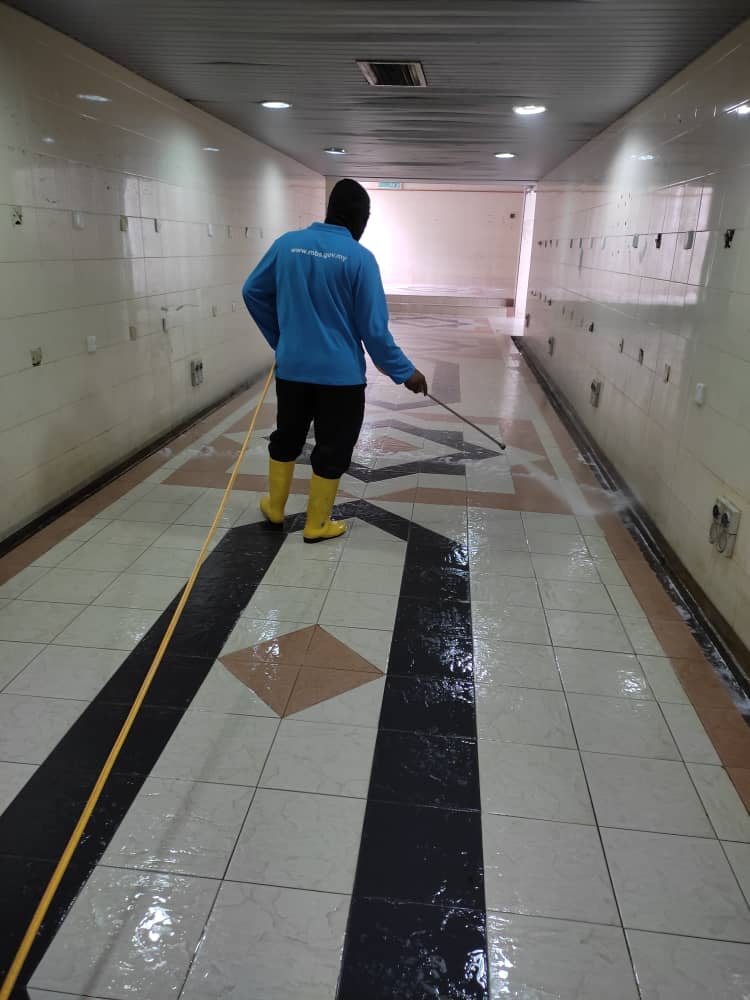 TEROWONG PEJALAN KAKI KTM - TERMINAL 1, SEREMBAN.