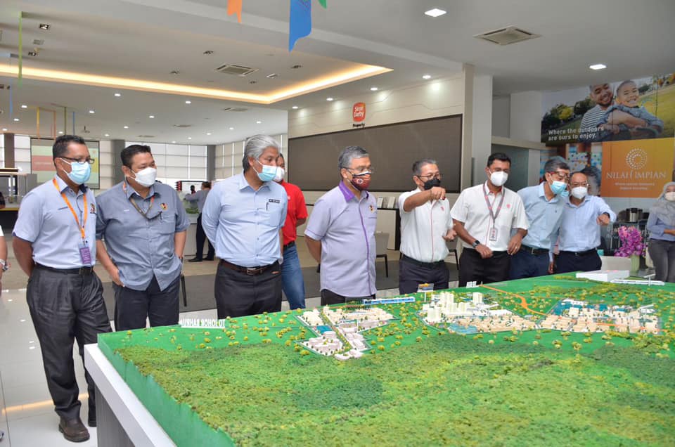 LAWATAN TURUN PADANG DATUK BANDAR KE NILAI