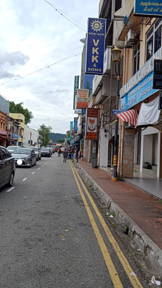 PENGUATKUASAAN LALULINTAS DI JALAN YAM TUAN