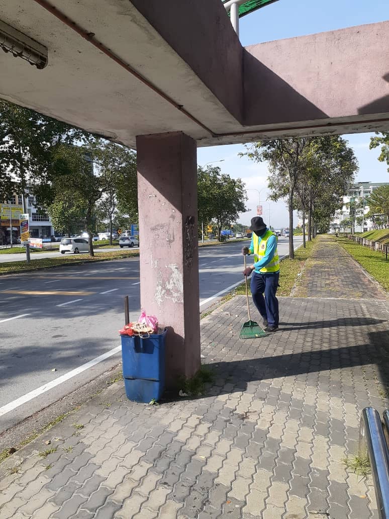 PEMBERSIHAN JALAN JKR