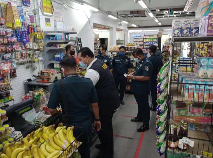 LOT PERNIAGAAN DI MELATI SQUARE & DESA PALMA NILAI