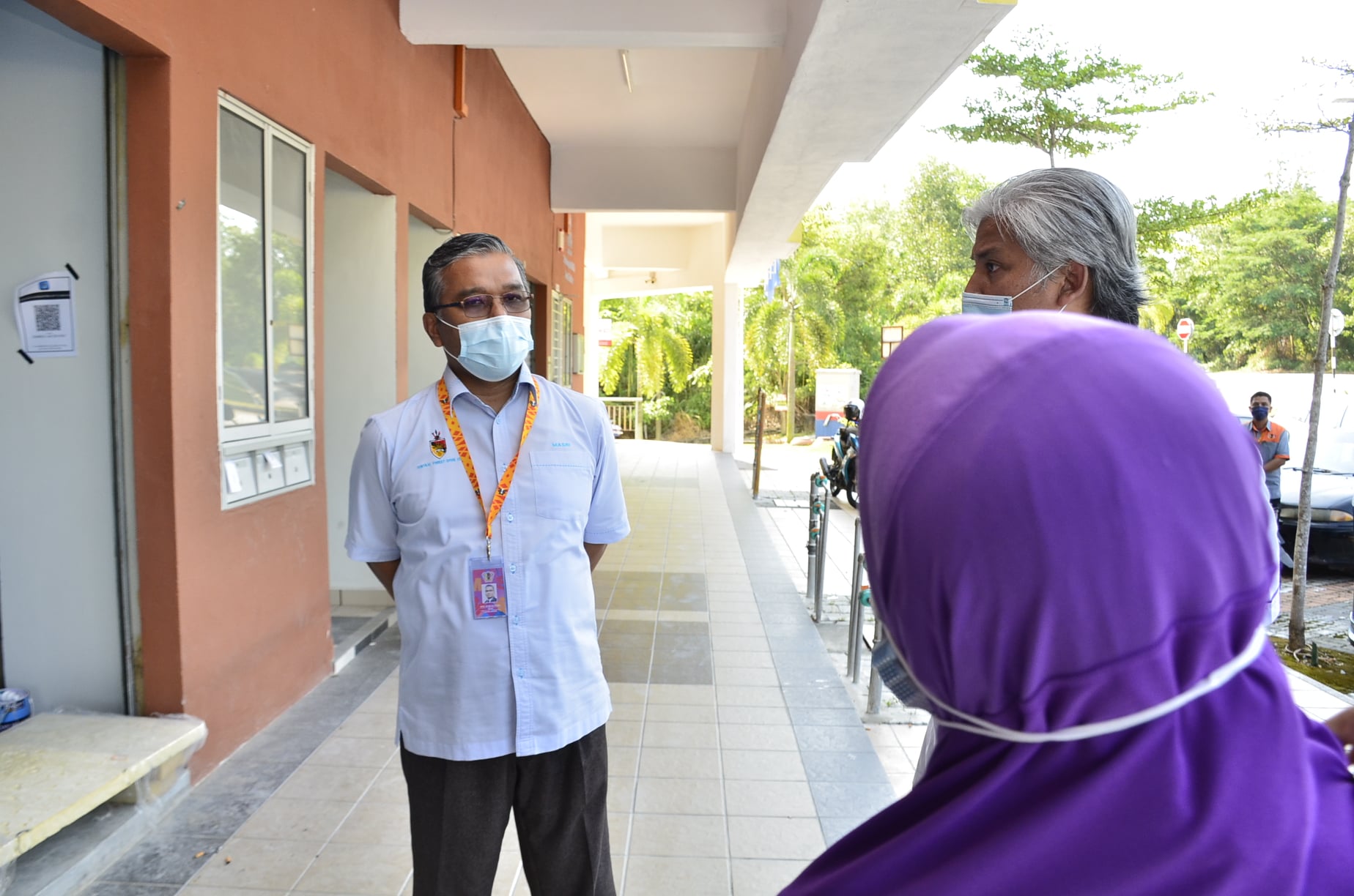 LAWATAN TURUN PADANG DATUK BANDAR KE PUSAT PERDAGANGAN PAROI