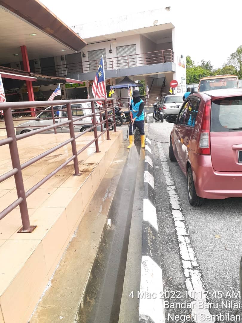 KERJA-KERJA PEMBERSIHAN LONGKANG