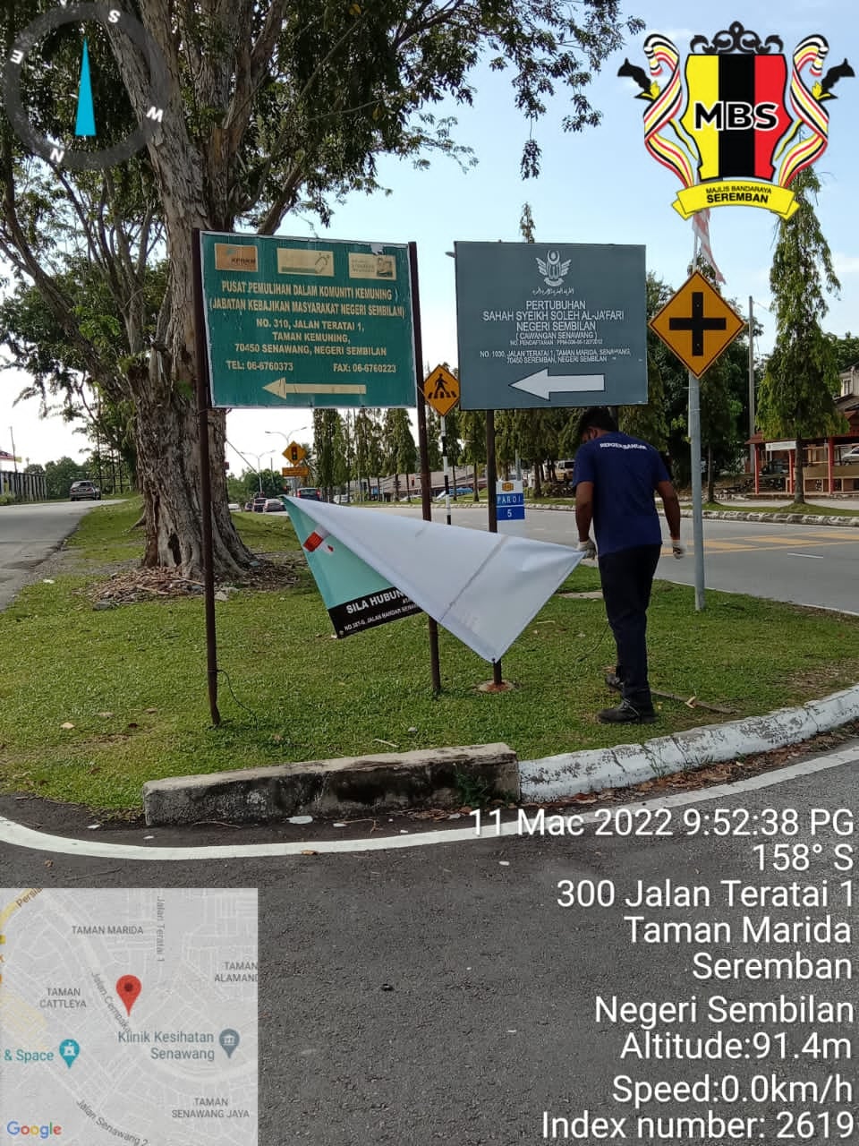 KERJA-KERJA MEMBUKA PAPAN IKLAN/BANTING/"BANNER" TIDAK SAH DAN TAMAT TEMPOH