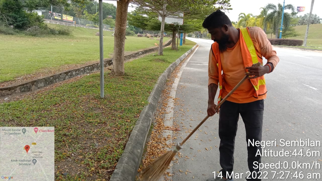 PEMBERSIHAN JALAN-JALAN SELIAAN JKR