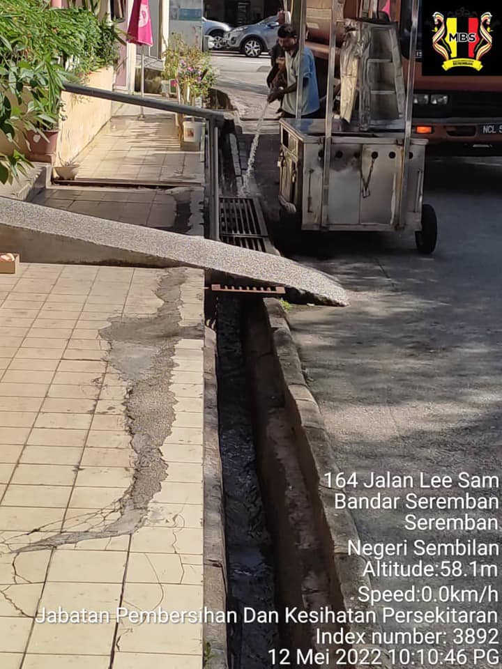 KERJA-KERJA PEMBERSIHAN INFRASTRUKTUR AWAM